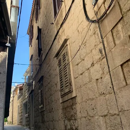 Mediterranean Vintage * Split